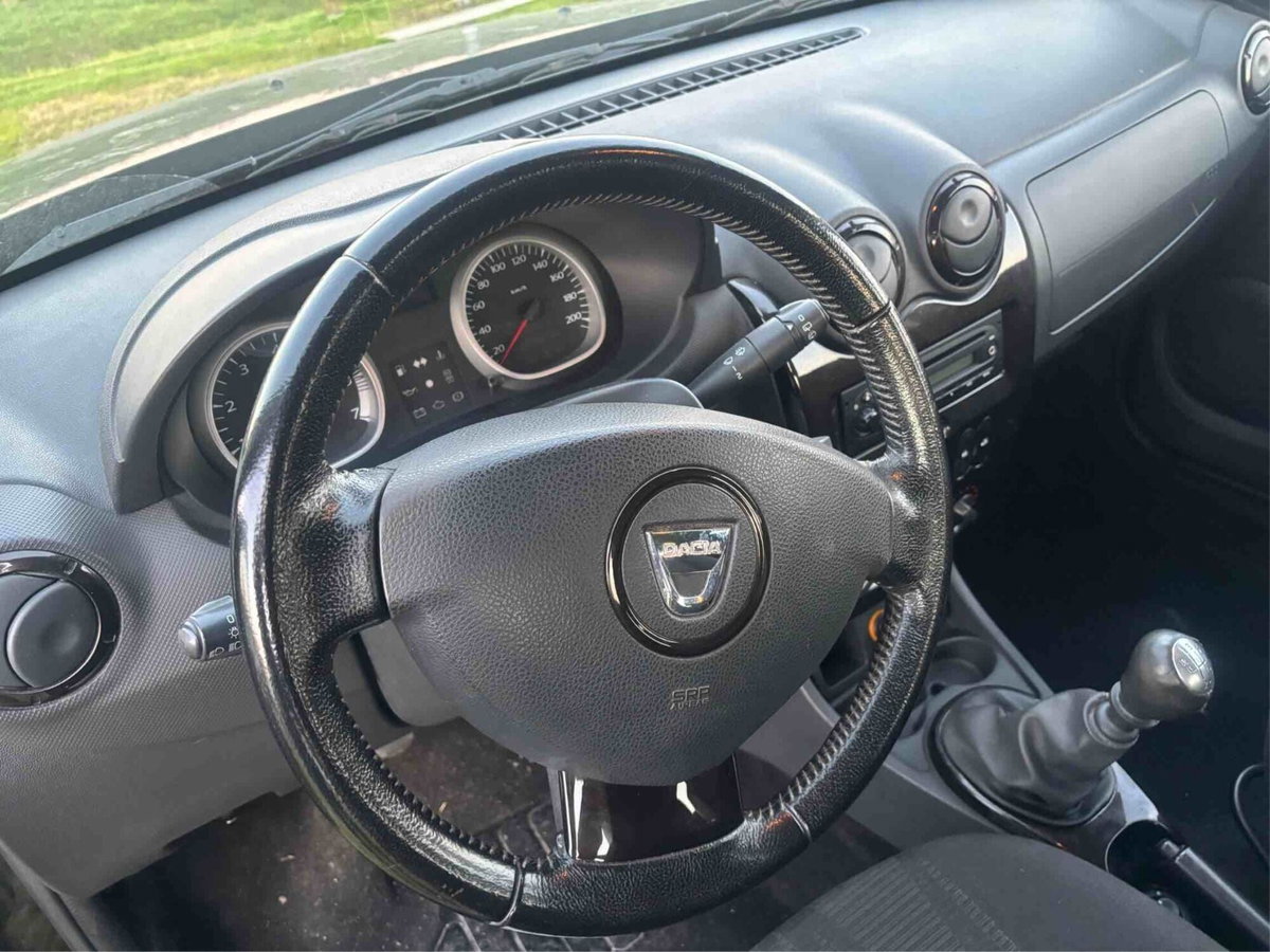 Dacia Duster 1.5 dCi 110CV 4x2 Ambiance (11)