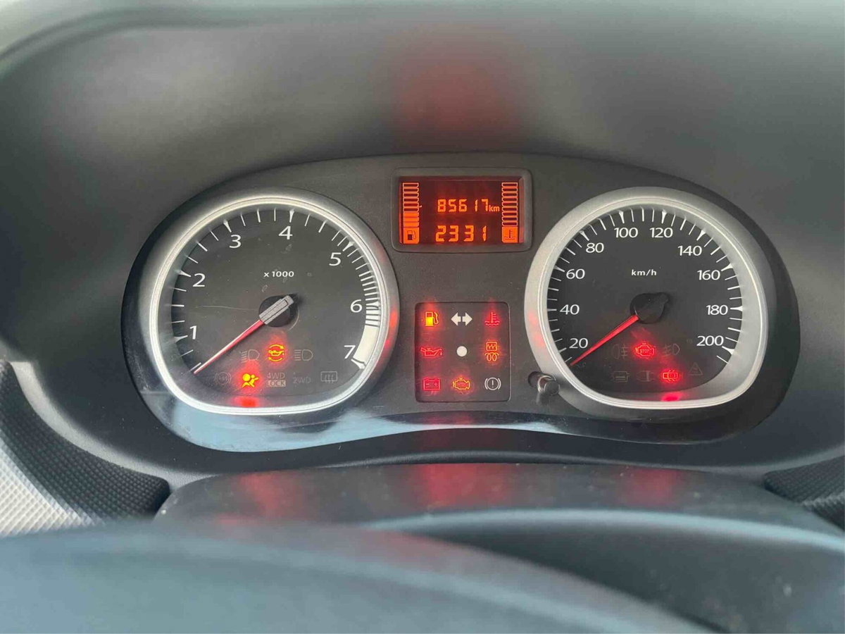 Dacia Duster 1.5 dCi 110CV 4x2 Ambiance (9)