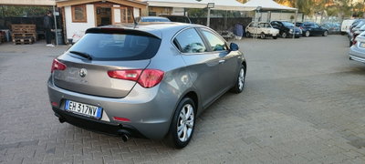 Alfa Romeo Giulietta 2.0 JTDm-2 Distinctive 140cv (5)