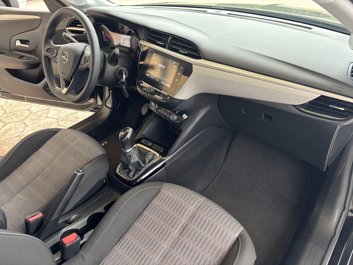Opel Corsa 1.2 Edition (16)
