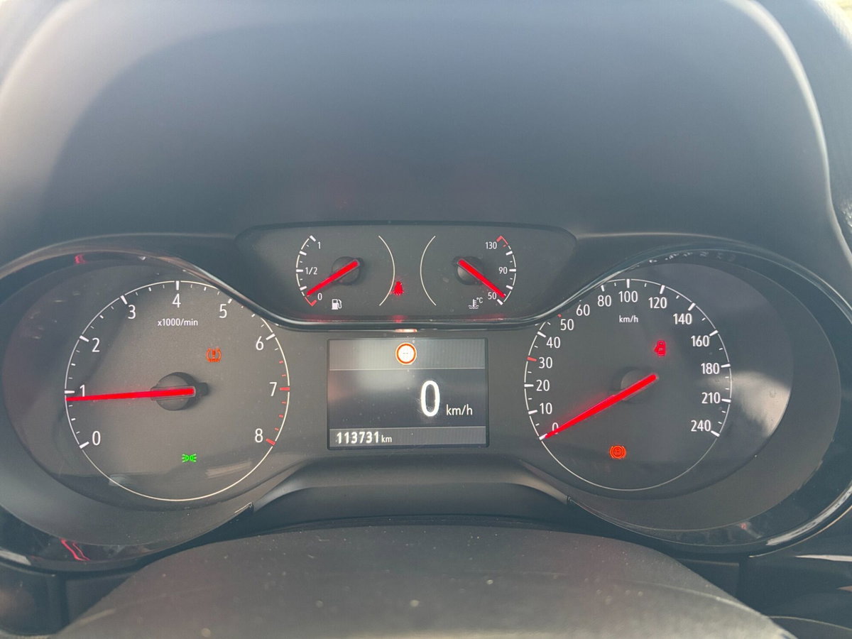 Opel Corsa 1.2 Edition (17)