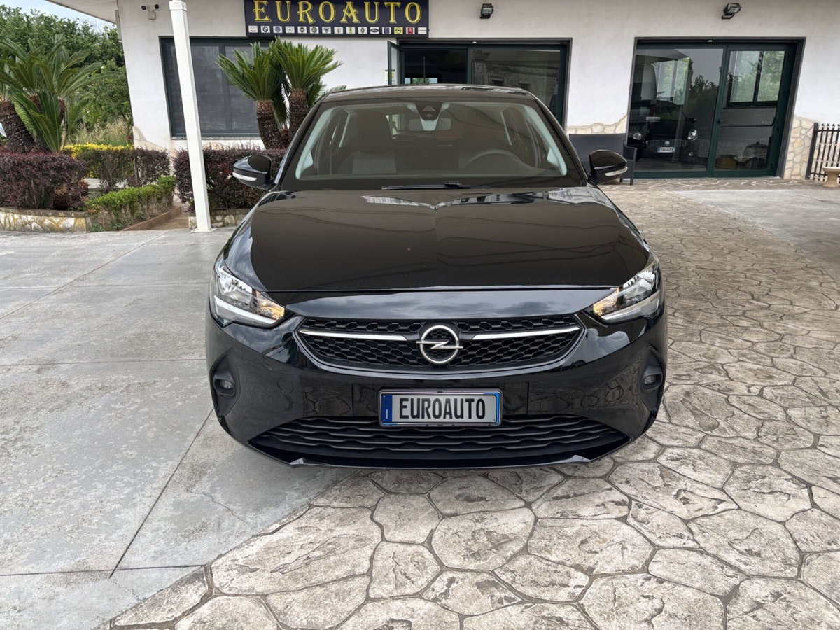 Opel Corsa 1.2 Edition (2)