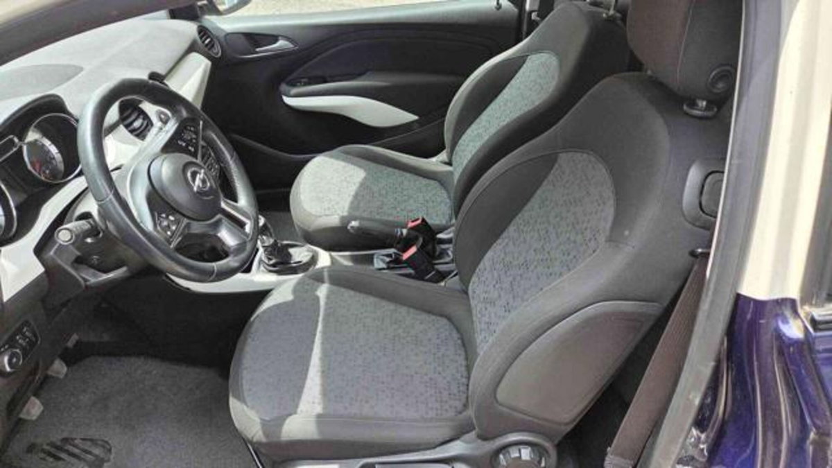 Opel Adam 1.2 70 CV Jam (8)
