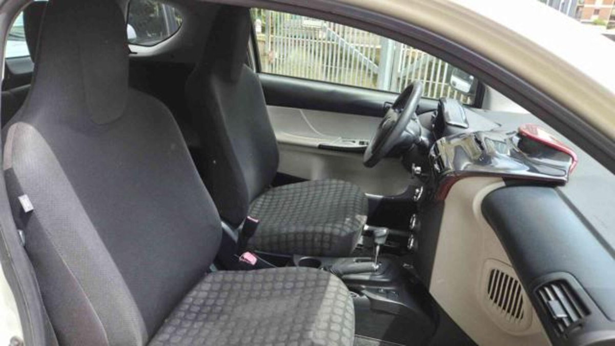 Toyota iQ 1.0 CVT Trend (10)