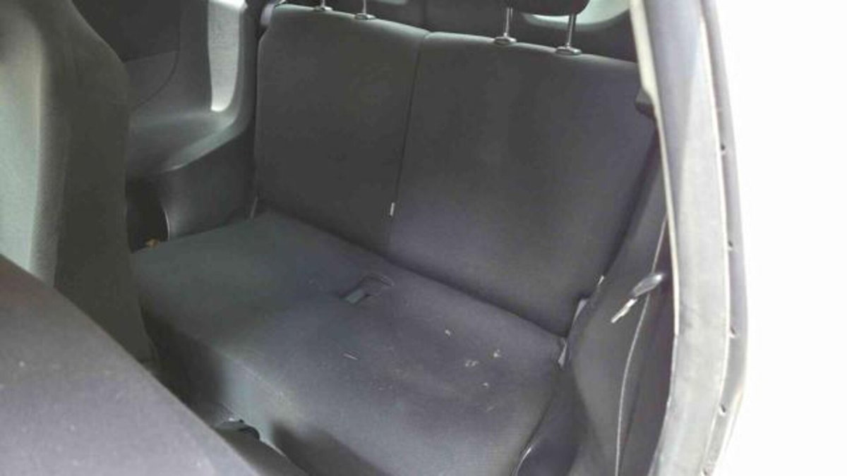 Toyota iQ 1.0 CVT Trend (11)