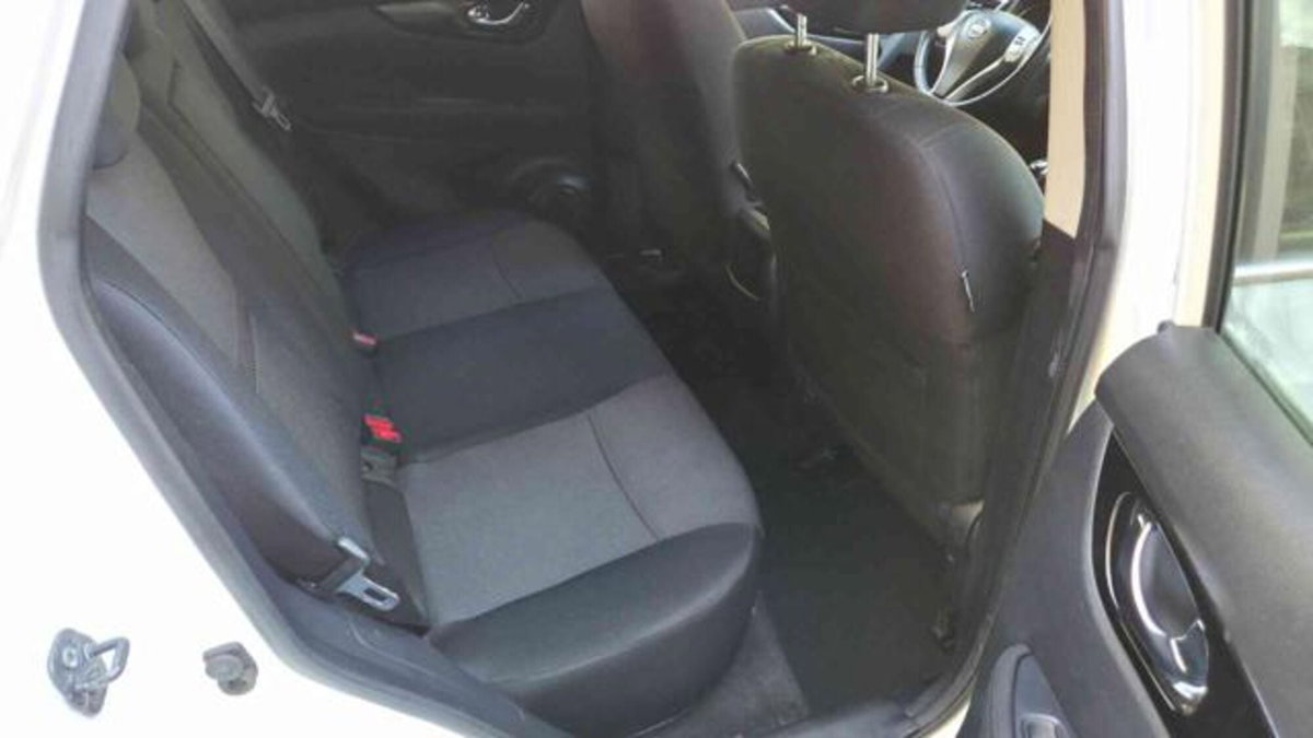 Nissan Qashqai 1.5 dCi N-Connecta (6)