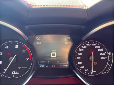 Alfa Romeo Stelvio Stelvio 2.0 Turbo 280 CV AT8 Q4 Executive (9)