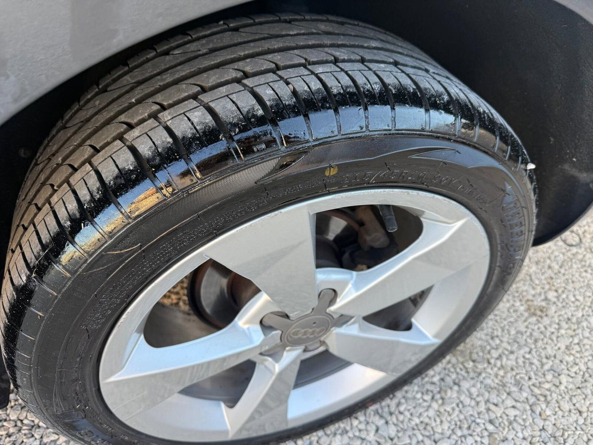 Audi A1 1.6 TDI S line edition (10)