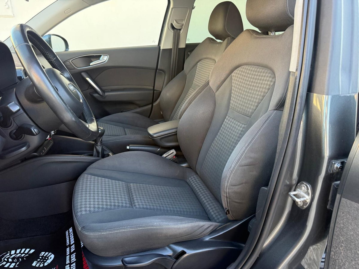 Audi A1 1.6 TDI S line edition (14)