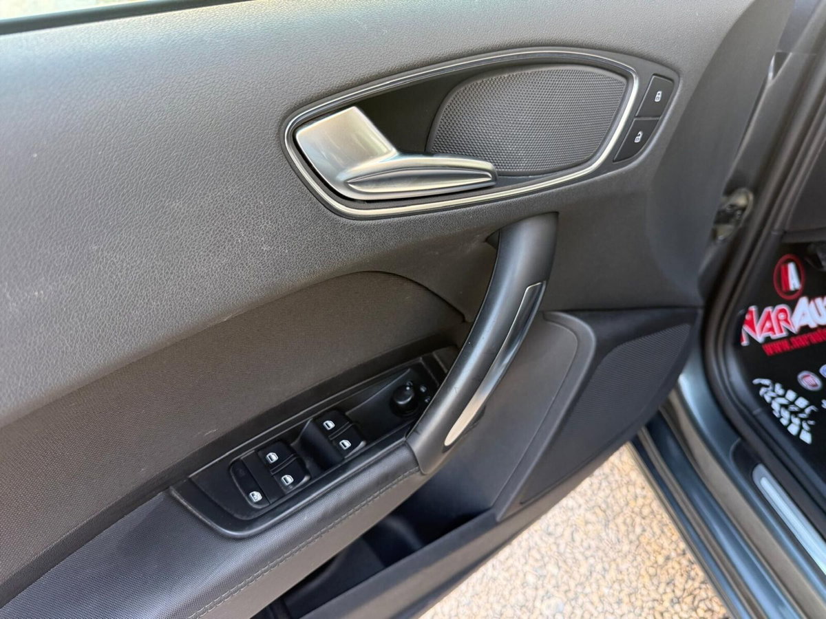 Audi A1 1.6 TDI S line edition (15)