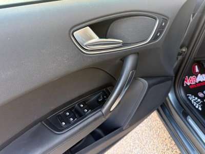 Audi A1 1.6 TDI S line edition (15)