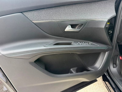 Peugeot 3008 BlueHDi 130 S&S EAT8 Allure Pack (13)