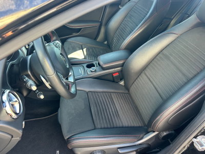 Mercedes-Benz GLA SUV 200 d Automatic 4Matic Premium (9)