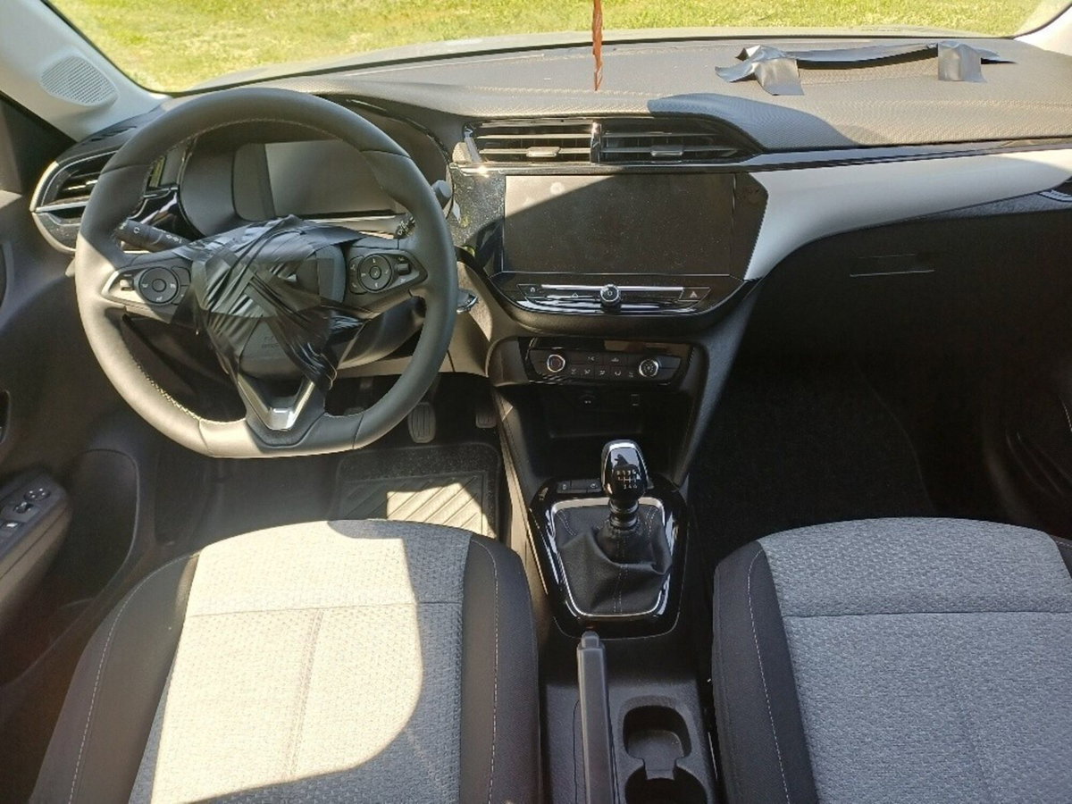 Opel Corsa 1.2 100 CV (12)