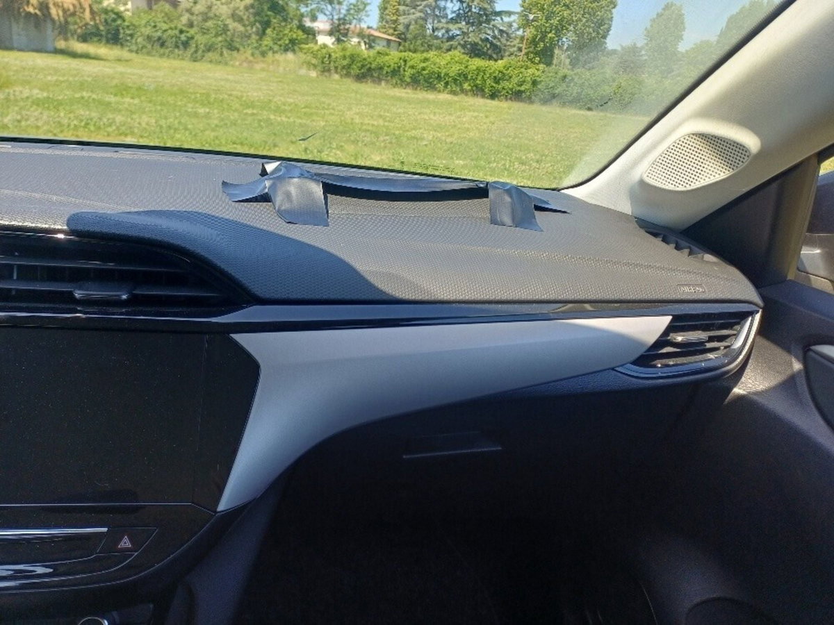 Opel Corsa 1.2 100 CV (13)