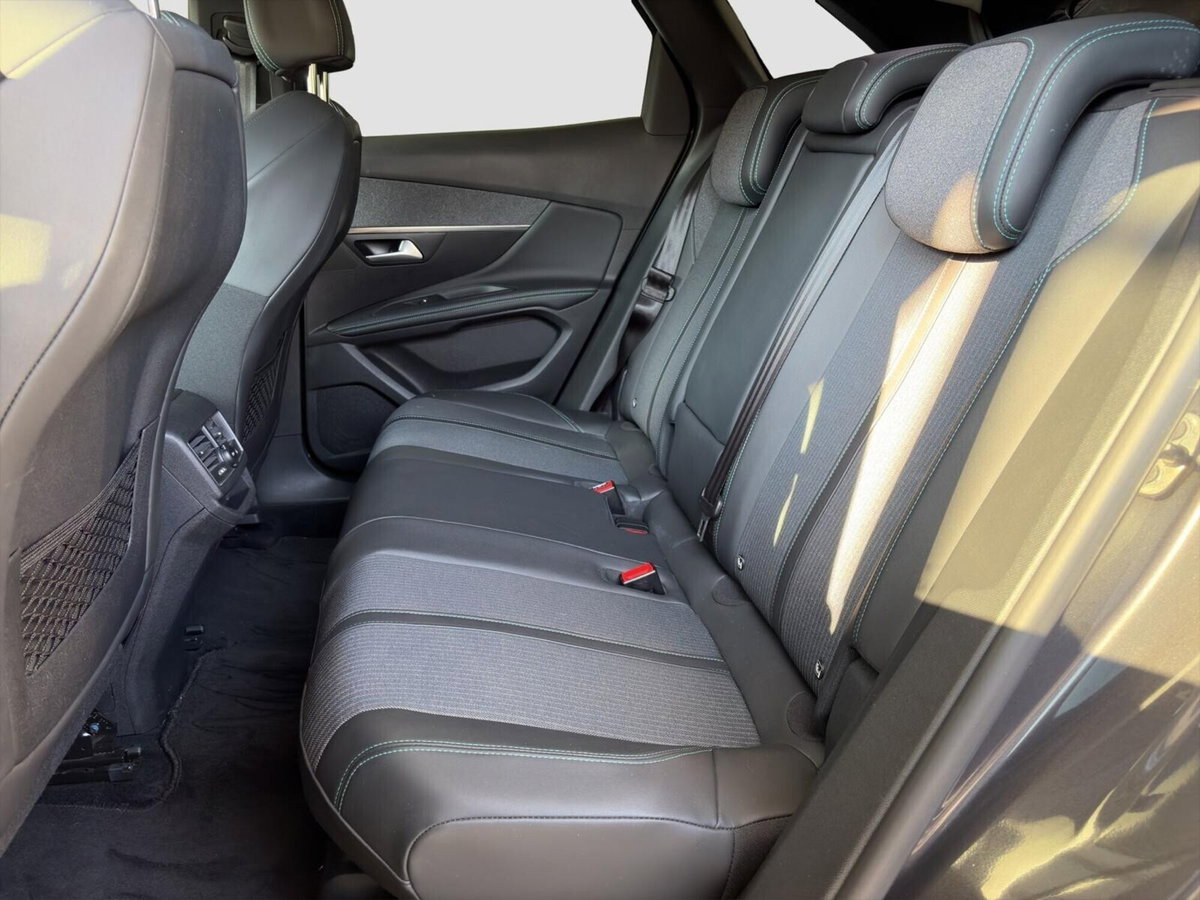Peugeot 3008 BlueHDi 130 S&S EAT8 Allure Pack (11)