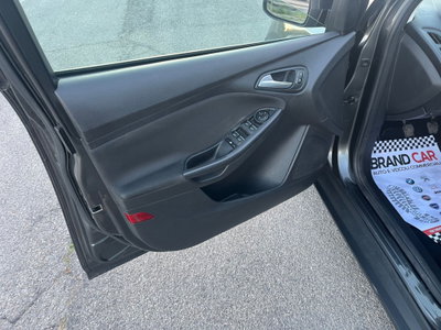 Ford Focus 1.6 120 CV GPL Plus (10)