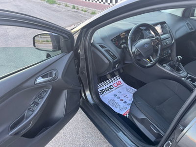 Ford Focus 1.6 120 CV GPL Plus (11)