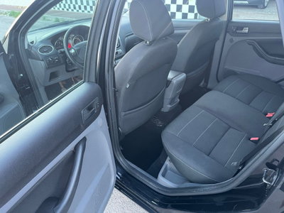 Ford Focus Station Wagon 1.6 Ti-VCT (115CV) SW Tit. (16)