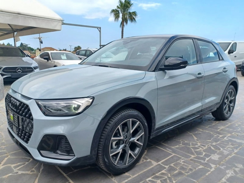 Audi A1 allstreet 30 1.0 tfsi Identity Contrast 116cv s tronic