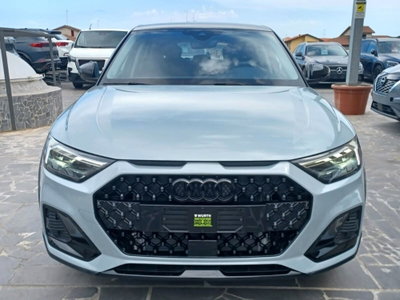 Audi A1 allstreet 30 1.0 tfsi Identity Contrast 116cv s tronic (2)