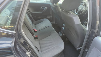 Volkswagen Polo 1.0 MPI 5p. Trendline (2)