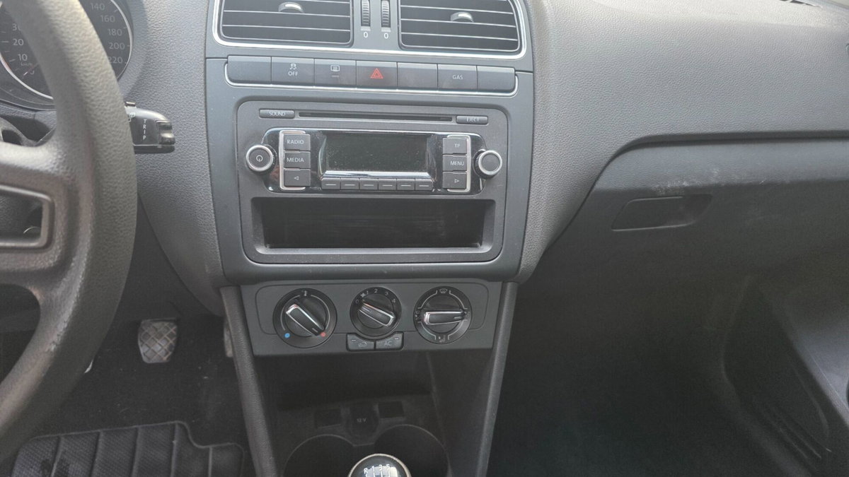 Volkswagen Polo 1.0 MPI 5p. Trendline (5)