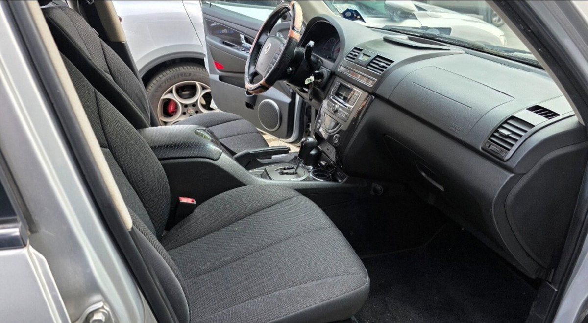Ssangyong Rexton W Xdi 4WD A/T Classy (11)