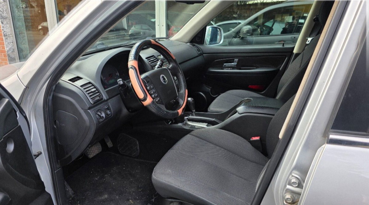 Ssangyong Rexton W Xdi 4WD A/T Classy (7)