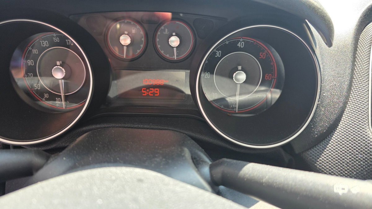 Fiat Punto 1.3 MJT II S&S 95 CV 5 porte Street (12)
