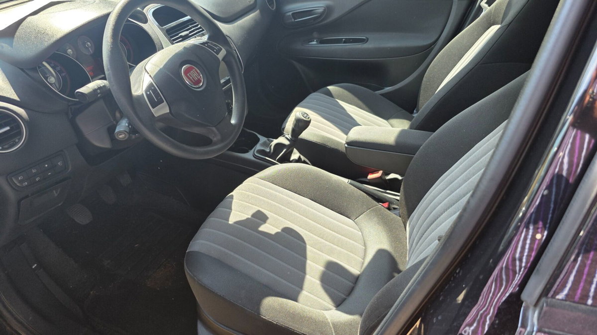 Fiat Punto 1.3 MJT II S&S 95 CV 5 porte Street (13)