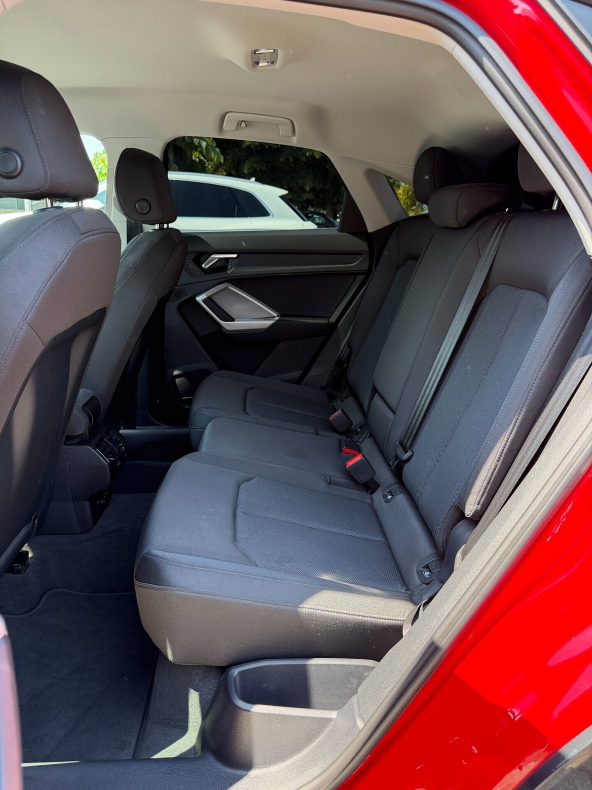 Audi Q3 Sportback 35 TDI quattro S tronic S line edition (12)