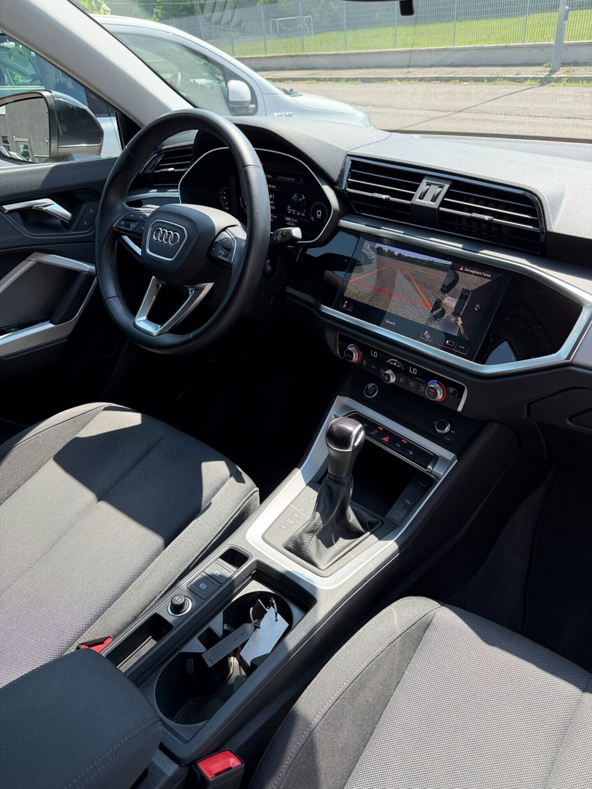 Audi Q3 Sportback 35 TDI quattro S tronic S line edition (15)
