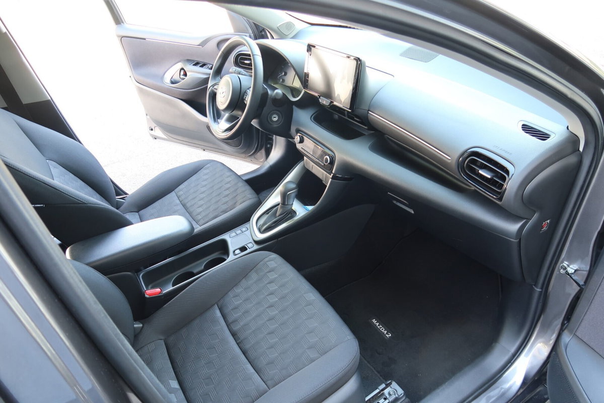 Mazda Mazda2 Hybrid 1.5 VVT e-CVT Full Hybrid Electric Select (9)