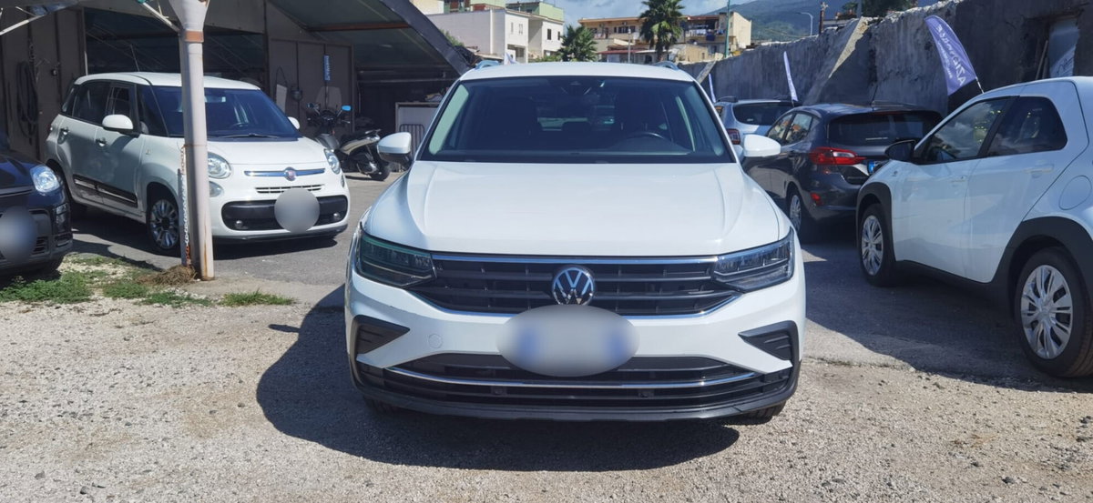 Volkswagen Tiguan 2.0 tdi R-Line 150cv dsg