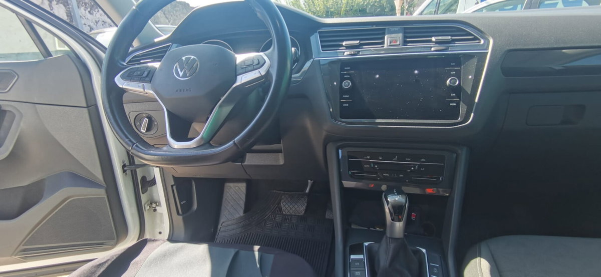 Volkswagen Tiguan 2.0 tdi R-Line 150cv dsg (12)
