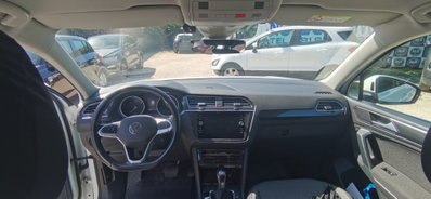 Volkswagen Tiguan 2.0 tdi R-Line 150cv dsg (7)