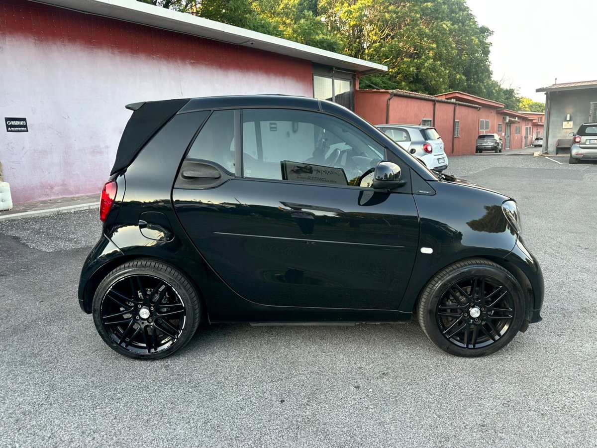 smart Fortwo Cabrio BRABUS 0.9 Turbo twinamic cabrio Xclusive (6)