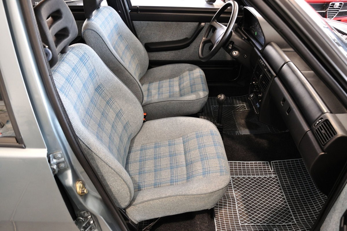 Fiat Uno 60 5 porte S (10)