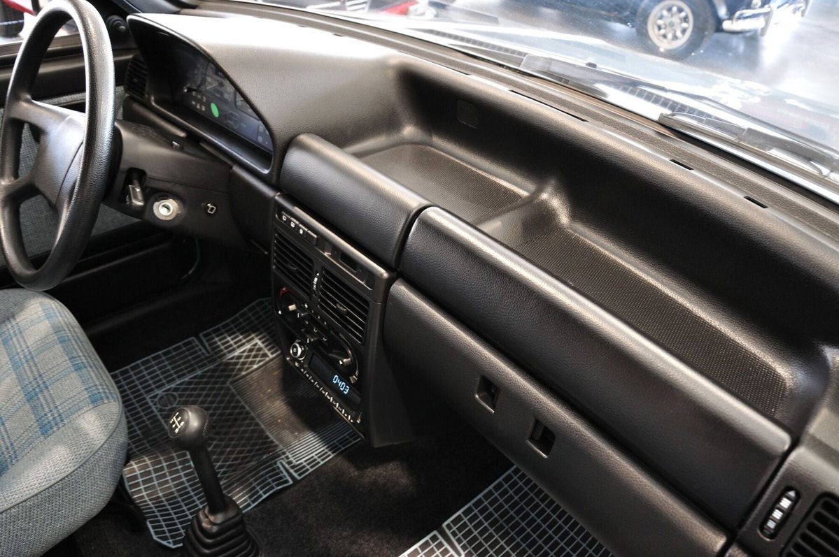 Fiat Uno 60 5 porte S (11)