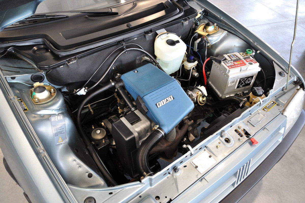 Fiat Uno 60 5 porte S (7)