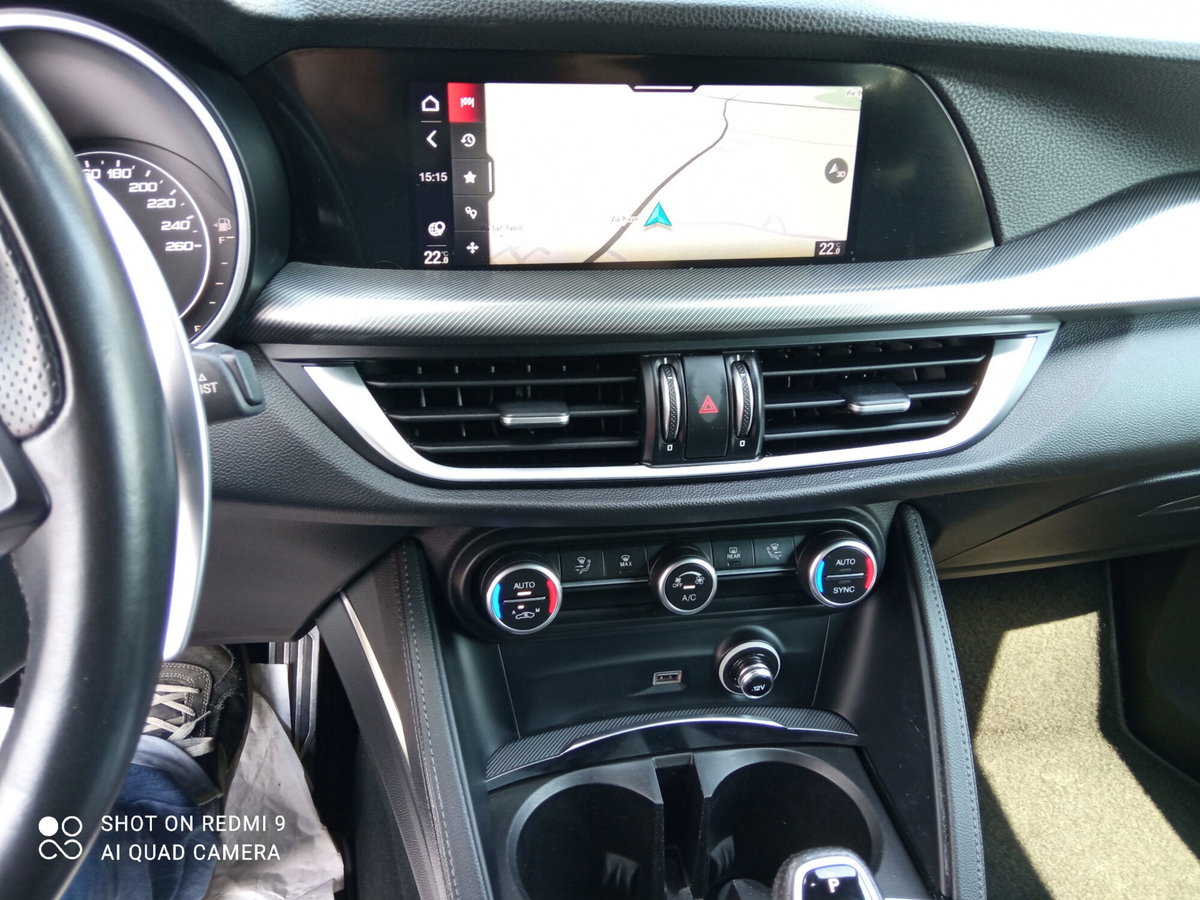 Alfa Romeo Stelvio Stelvio 2.2 Turbodiesel 190 CV AT8 Q4 Sprint (17)