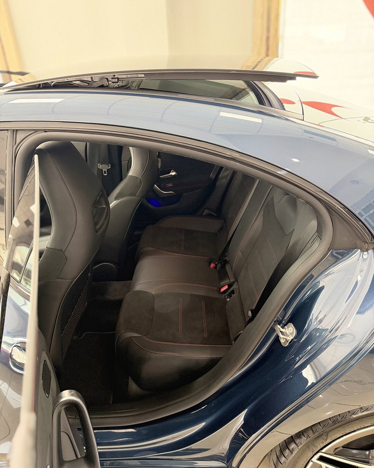 Mercedes-Benz CLA 200 d Automatic 4Matic Premium (10)