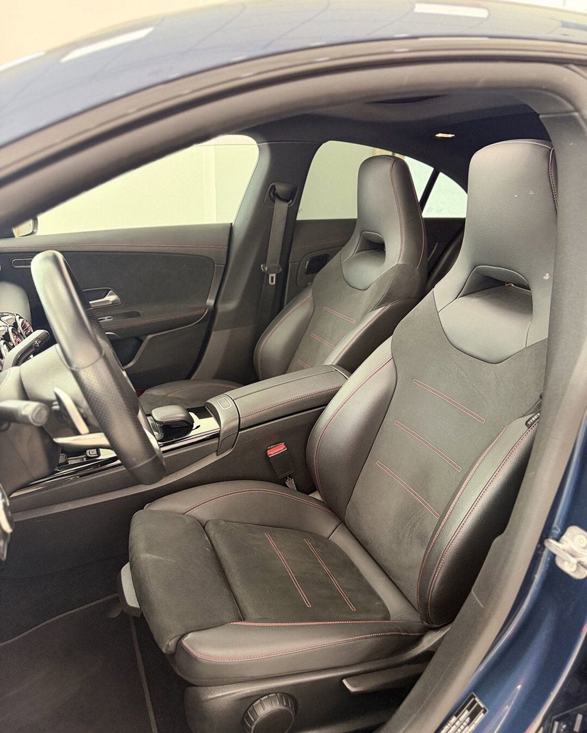 Mercedes-Benz CLA 200 d Automatic 4Matic Premium (8)