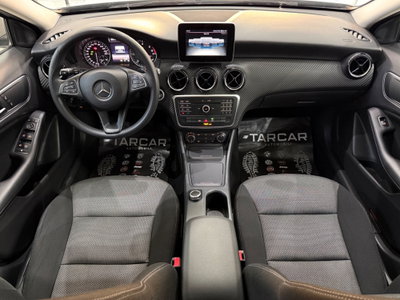 Mercedes-Benz GLA SUV 180 d Automatic Business (10)