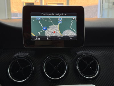 Mercedes-Benz GLA SUV 180 d Automatic Business (13)