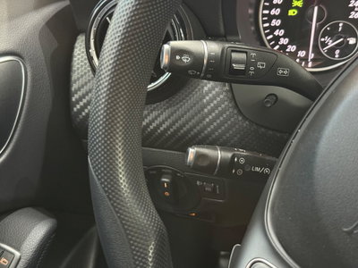 Mercedes-Benz GLA SUV 180 d Automatic Business (14)
