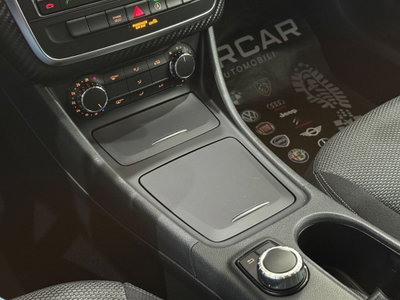 Mercedes-Benz GLA SUV 180 d Automatic Business (18)
