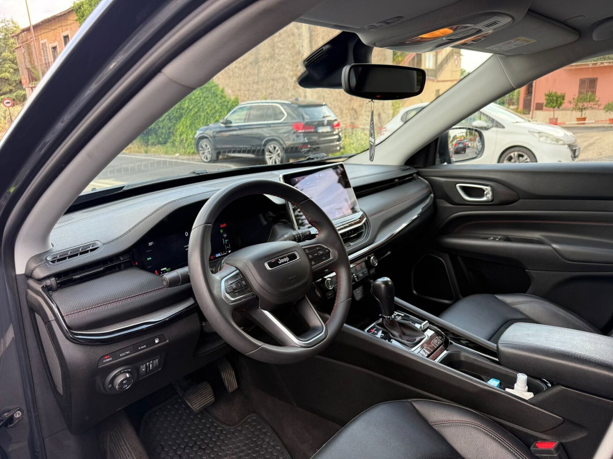 Jeep Compass 1.3 T4 240CV PHEV AT6 4xe Trailhawk (4)