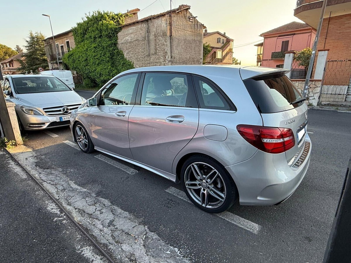 Mercedes-Benz Classe B 180 d Automatic Sport (10)